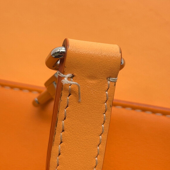 BURBERRY Orange Leather Shoulder Bag - Picture 15 of 16